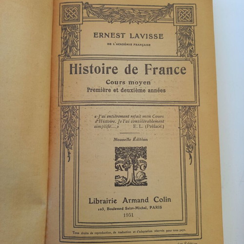Pack of 7 used old French books, 1905-1951