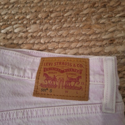 Levi's 501 women's pink jeans like new