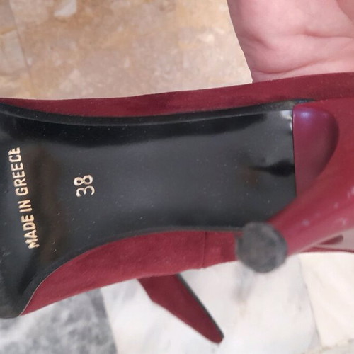 Dexim pumps used, burgundy with rhinestones, size 38