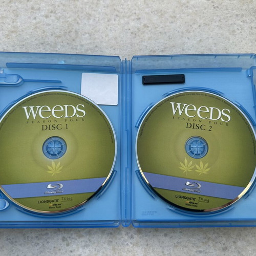 Weeds Season 4 Blu-Ray like new with subtitles