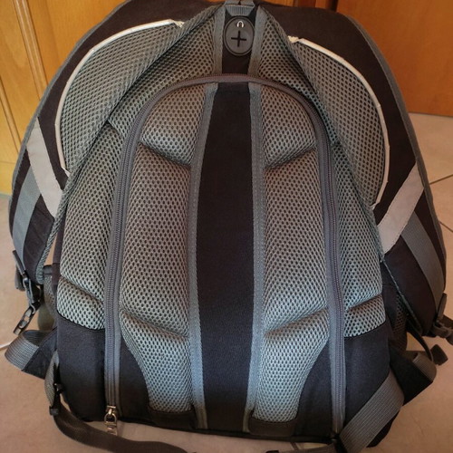 Polo backpack with 3+1 compartments like new, black