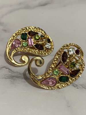 Clip-on earrings with multicolored stones like new, gold tone