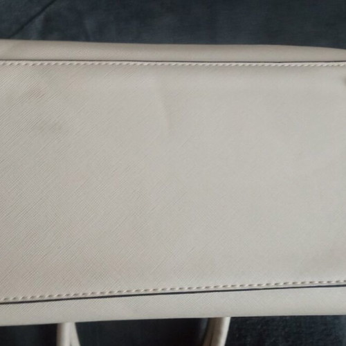 Women's shoulder bag like new, beige