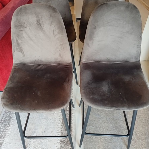 Bar stool like new