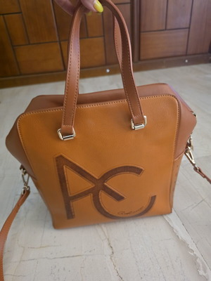 Axel bag
