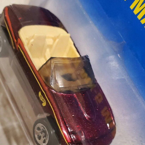 Hot Wheels 1991 Mazda MX-5 Miata sealed