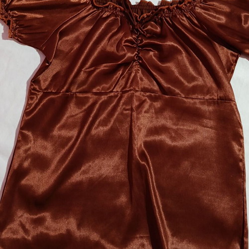 Satin Off-Shoulder Blouse Chaton like new, brown, size S