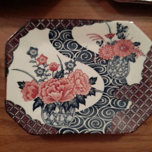 Serving platter set with 6 plates new, made in Japan