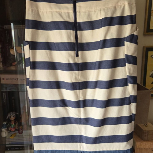 Caramelo cotton skirt like new, size M, white and blue