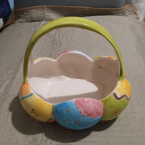 Decorative basket used in good condition
