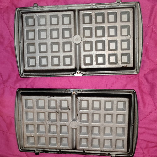 Replacement Plates Set for Toaster Waffle and Grill 22.5x13 cm like new