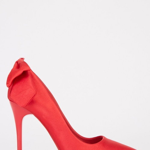 Belle Women Red Satinette Pumps with Bow Size 38 New