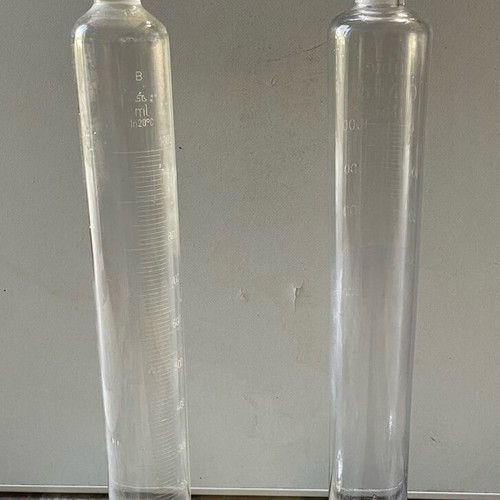 Volumetric glass cylinders 1000ml like new, set of 2 with glass stopper