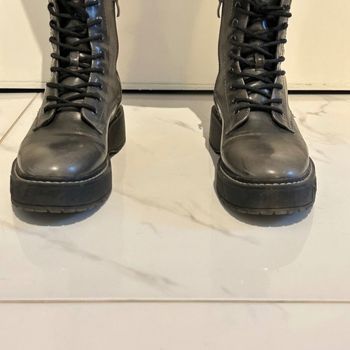 D. Franklin boots used, light gray, size 38