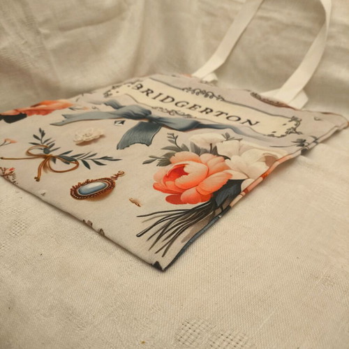 Bridgerton Canvas Shoulder Bag new, beige and pink