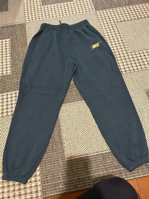 Παιδική φόρμα Nike xl πράσινη καινούργια