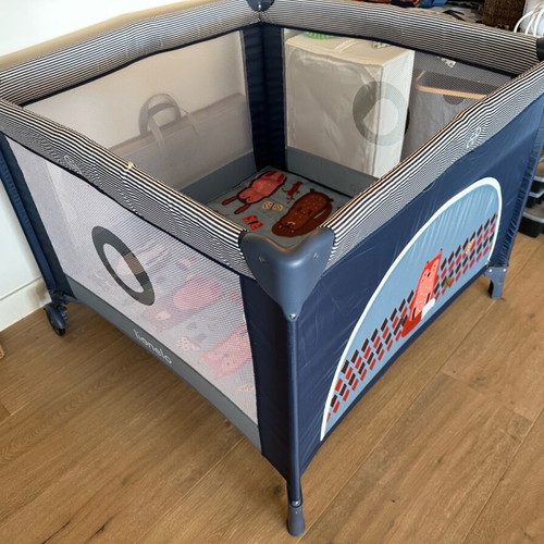 Lionelo foldable baby playpen used with mattress 100x100cm