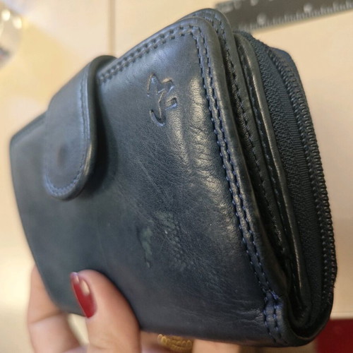 Leather women's wallet dark blue like new, soft leather 9x12 cm