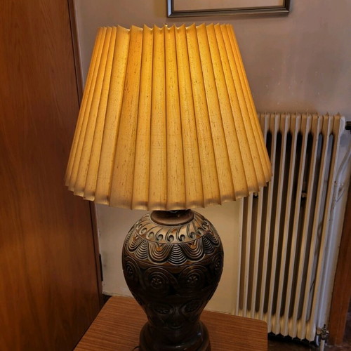 Vintage table lamp used with plastic wood-effect base