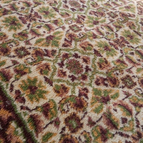 Classic wool rug like new 3.16 × 2.16 m