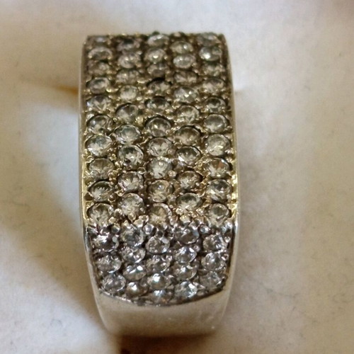 Women's silver 925 ring used with zircon stones