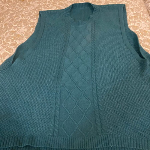 Kazaka vest used, very soft knit
