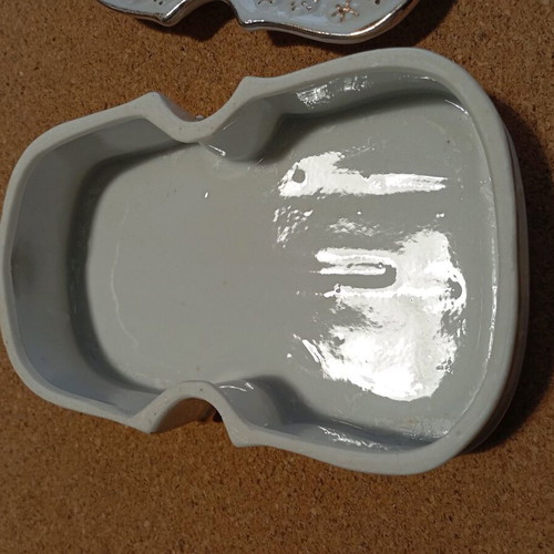 Vintage IOHPAP Japan porcelain violin-shaped ashtray set like new