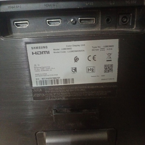 Samsung U28E590D 28" 4K UHD monitor like new