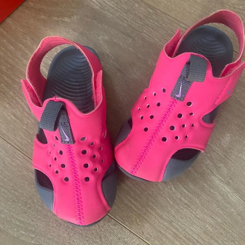 Nike παιδικό παπουτσι ΝΟΥΜΕΡΟ 23,5