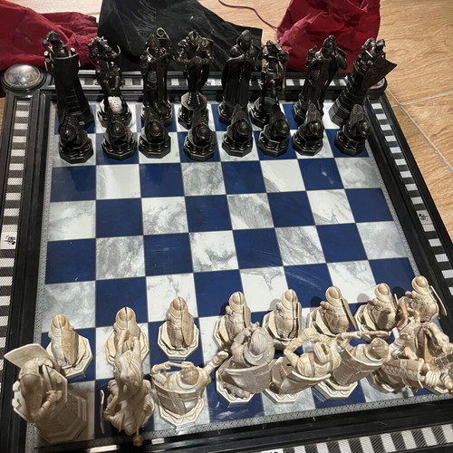 Harry Potter chess set authentic from magazines
