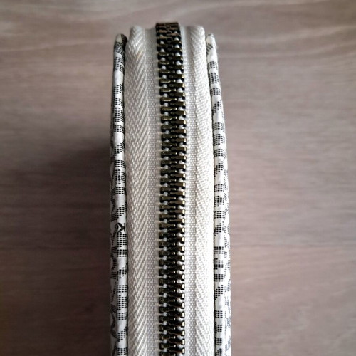 Michael Kors wallet white with pattern like new