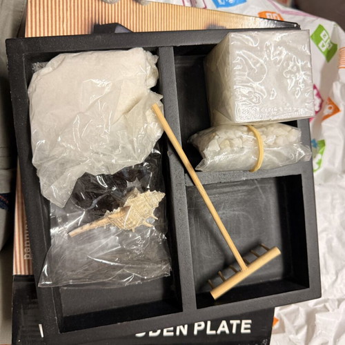 Candle set with wooden plate