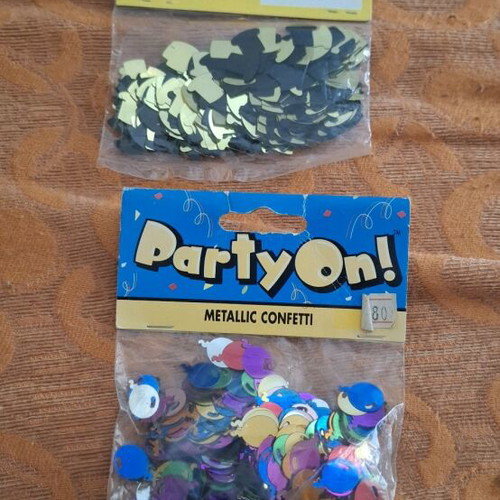 Set of 2 party confetti bags like new