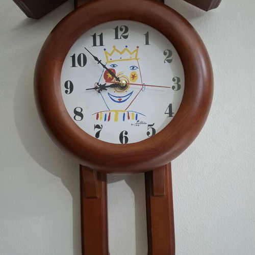 Wooden wall clock with pendulum Le Clown Pablo Picasso like new