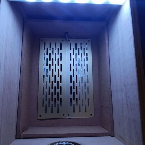 Bird incubator new with digital thermostat and precision thermometer