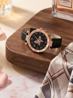 Women's watch new, black