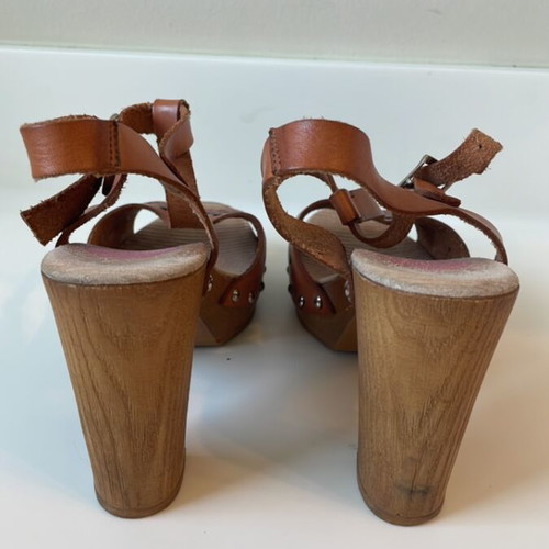 Leather women's sandals Liberitae used, size 36, brown