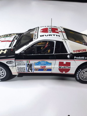 Lancia 037 Rally Wurth Model Car 1:18 scale new