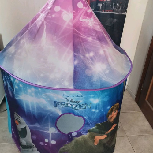 Frozen children's play tent used