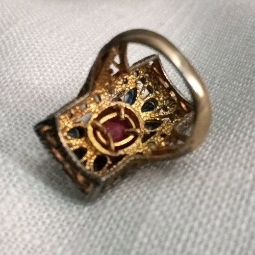 Silver gold 9k 925 ring with blue sapphires and ruby used