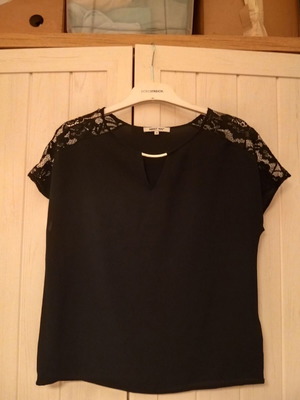 About You evening top with lace, black