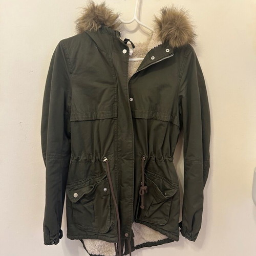 H&M winter parka jacket like new, green, with fur