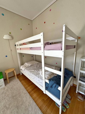 IKEA MYDAL двуетажно легло, като ново, без матраци