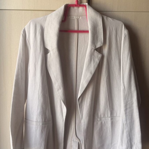 Oysho linen jacket size S like new, beige