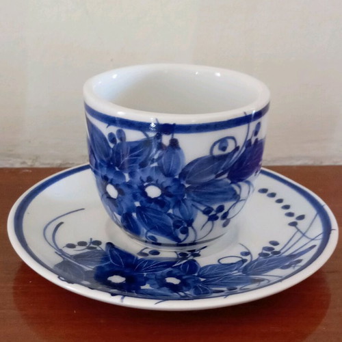 Handmade coffee cups painted by hand, like new, set of 2