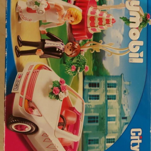 Playmobil City Life newlyweds like new