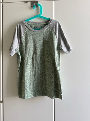 Epic Threads Παιδική κοντομάνικη μπλούζα μεταχειρισμένη, Large, γκρι και πράσινη