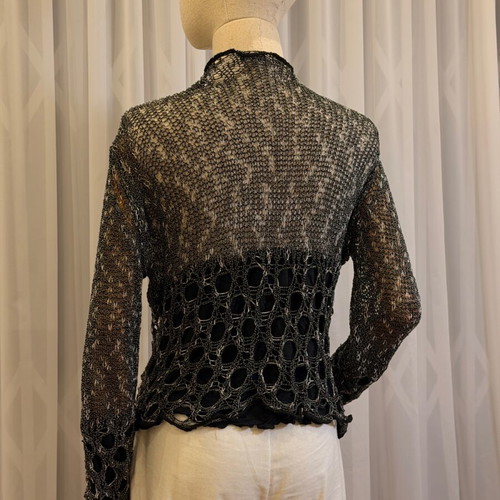 Siste's knitted cardigan like new, black with unique knit design