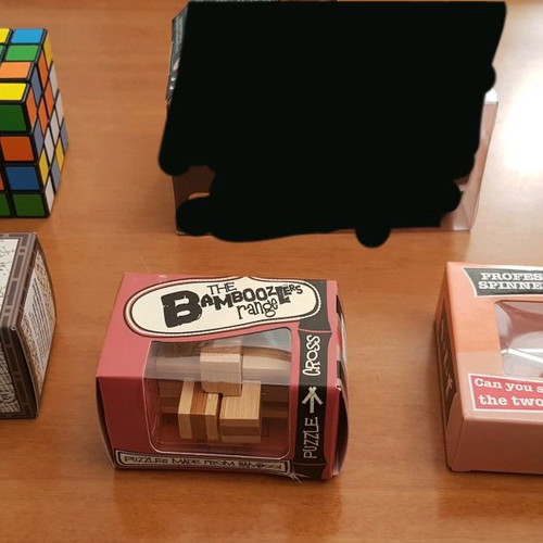 Puzzle brain games like new, pack of 4 pieces