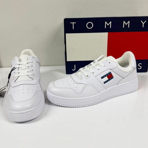 Tommy Jeans Retro Basket Essential sneakers new, size 43, white